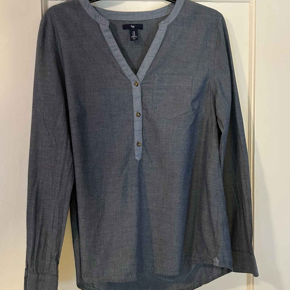 GAP Women’s Blue Cotton Button-Up Shirt